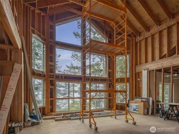 Brinnon, WA 98320,291 Pleasant Harbor RD