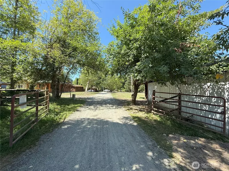 20241 269th AVE SE, Maple Valley, WA 98038