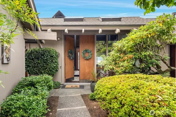 Bellevue, WA 98006,4723 Lakehurst LN