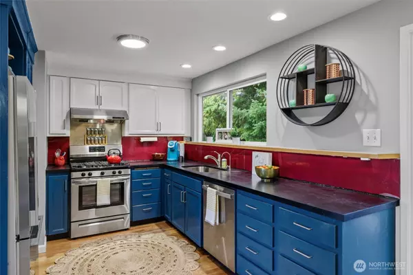Mountlake Terrace, WA 98043,5003 240th PL SW