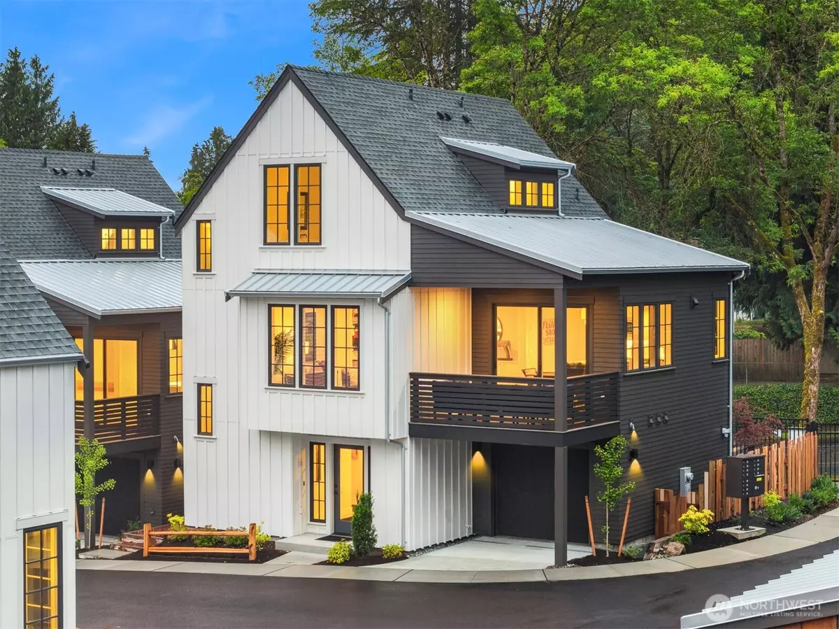 Seattle, WA 98125,2224 NE 125th ST