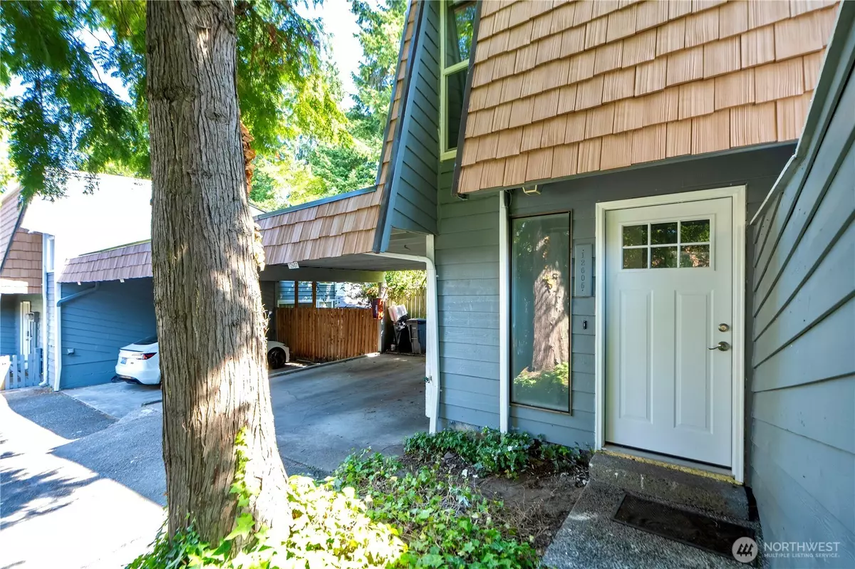 Bellevue, WA 98006,12605 SE 42nd st #605