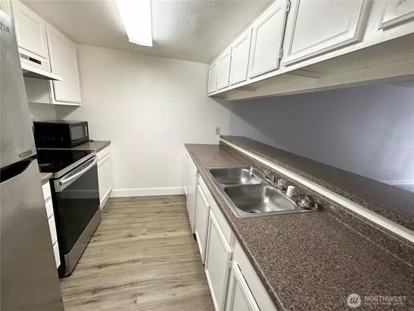 Kent, WA 98042,25051 144th PL SE Kent WA 98042