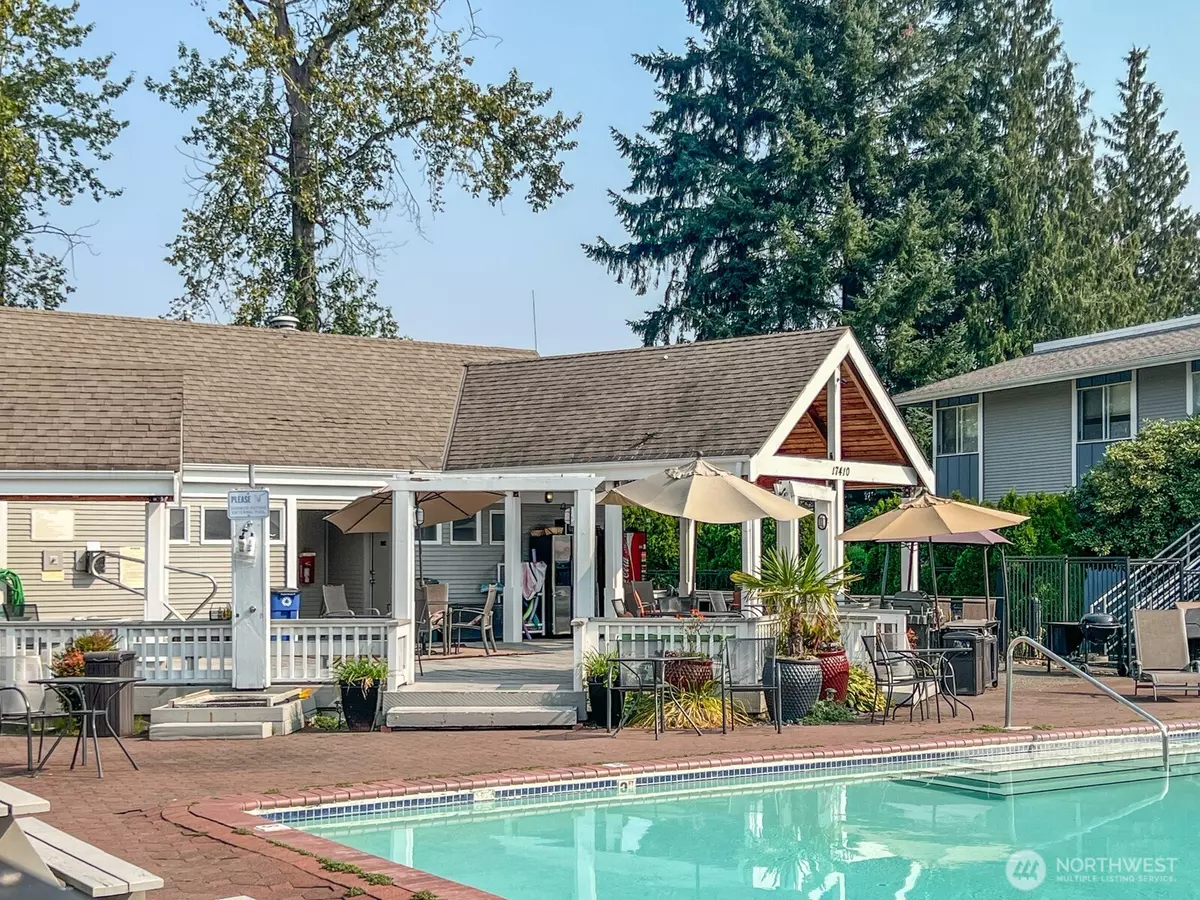 Redmond, WA 98052,17203 NE 45th St #43