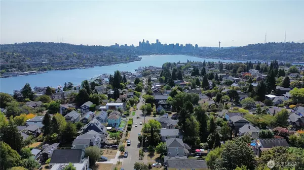 Seattle, WA 98103,4011 Corliss AVE N #3