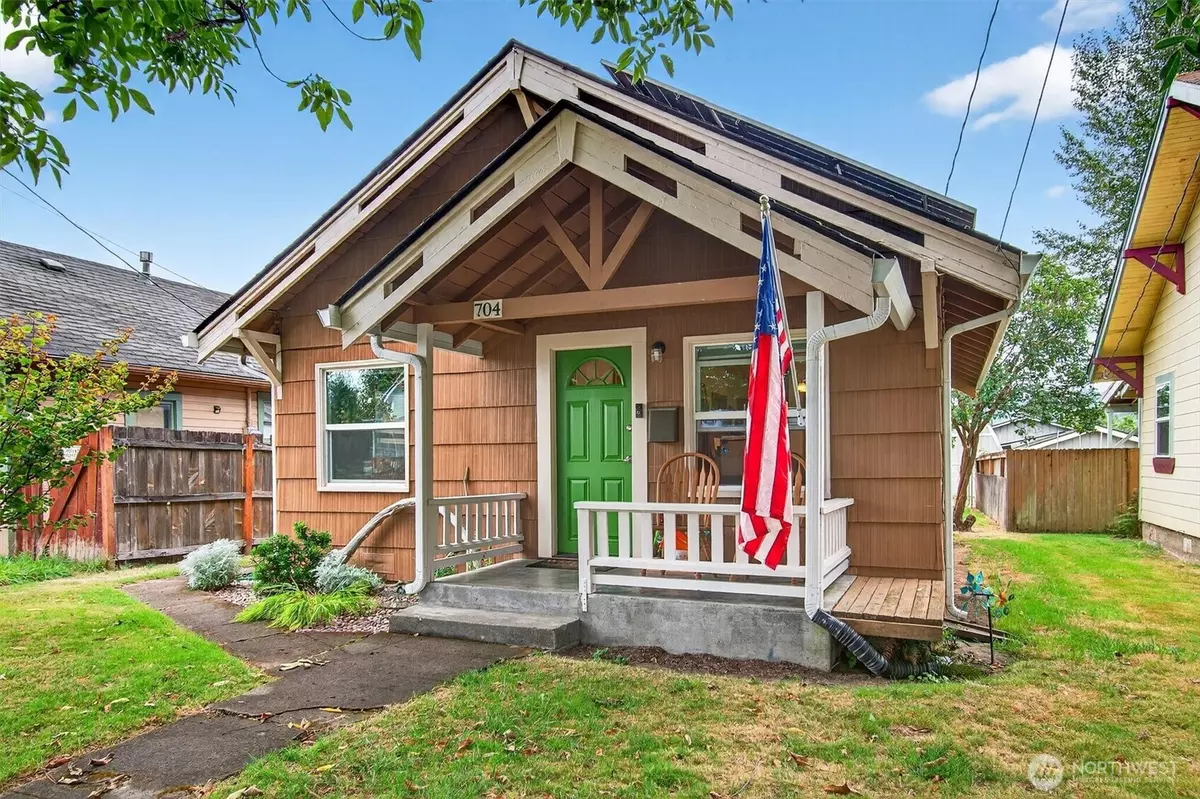 Kelso, WA 98626,704 S 5th AVE