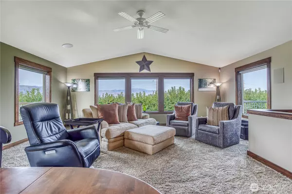 East Wenatchee, WA 98802,2545 6th SE