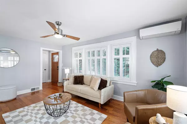 Seattle, WA 98133,10728 Stone AVE N