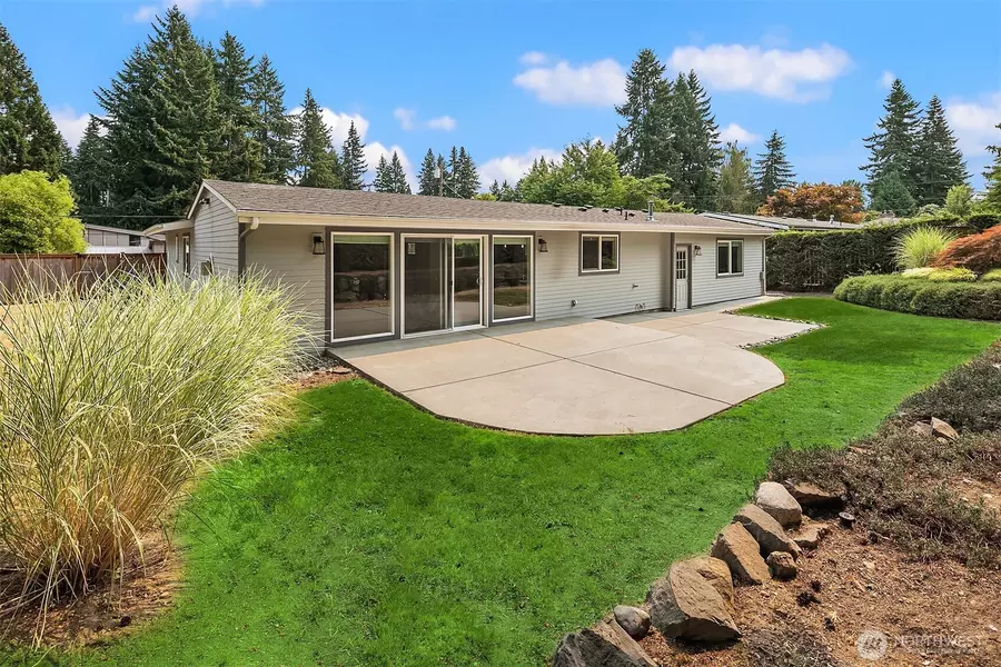 2615 162nd AVE NE, Bellevue, WA 98008