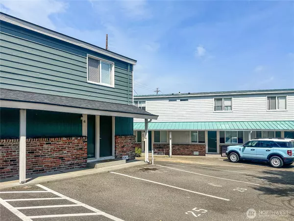 Silverdale, WA 98383,8755 Shore PL NW