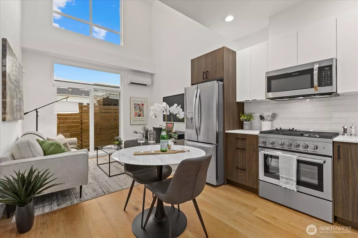 Seattle, WA 98136,5439 California AVE SW #H