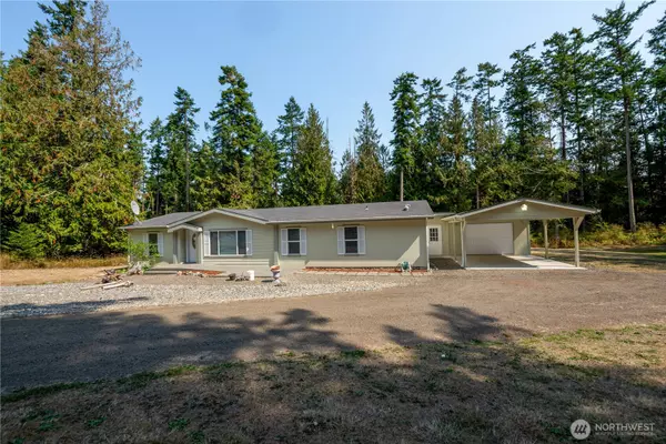 Sequim, WA 98382,212 Tanager LN