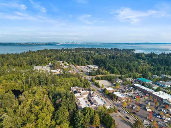 Bainbridge Island, WA 98110,300 High School RD NE #325