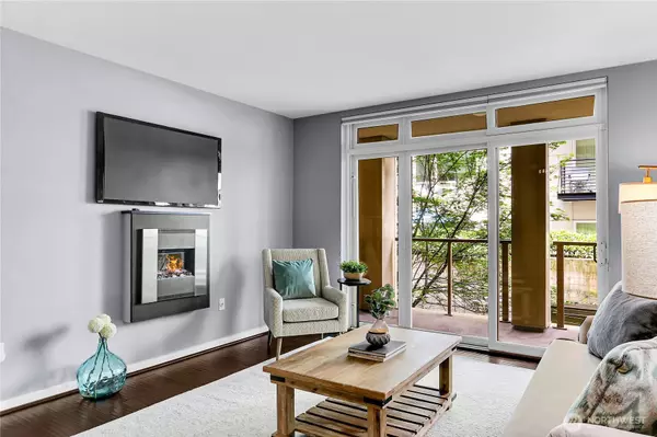 Seattle, WA 98107,1530 NW Market ST #310