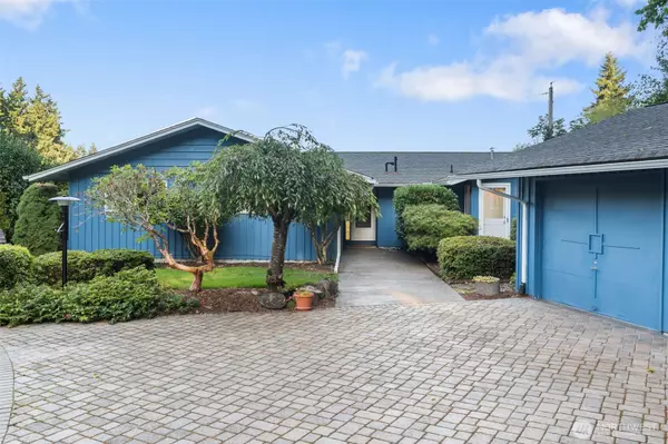 Olympia, WA 98502,2141 Beverly Beach DR NW