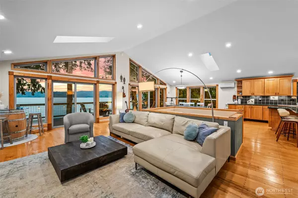 Lilliwaup, WA 98555,20 N Triton Head DR