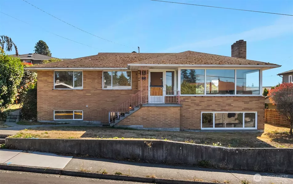 812 Main ST, Edmonds, WA 98020