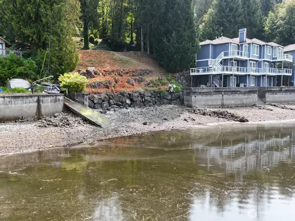 Belfair, WA 98528,17871 E State Route 106