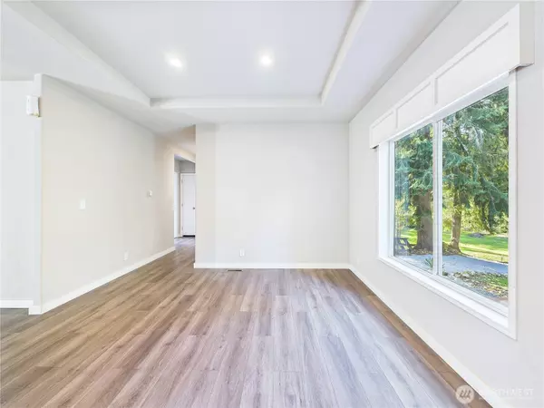 Snohomish, WA 98290,19233 25th PL SE