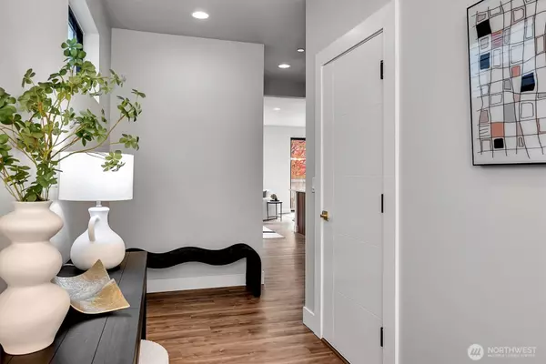 Bothell, WA 98021,4001 215th ST SE #A