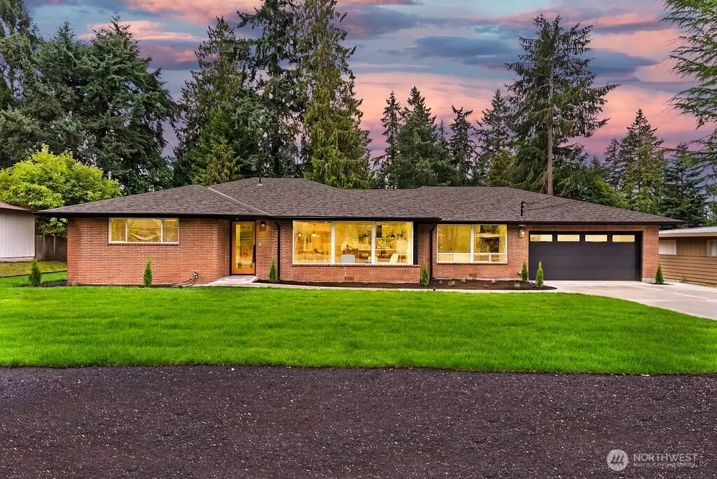 Edmonds, WA 98026,8614 Madrona LN