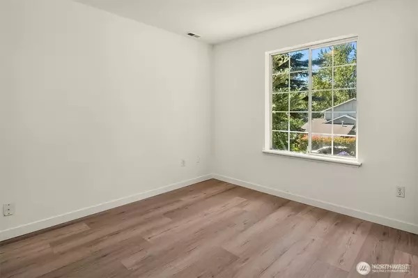 Federal Way, WA 98003,35322 25th PL S