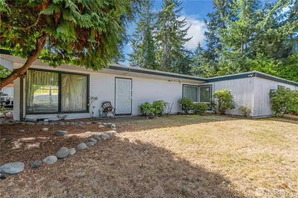 9202 Westmont PL SW, Lakewood, WA 98498