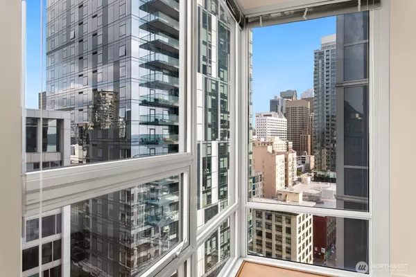 Seattle, WA 98101,121 Stewart ST #1502