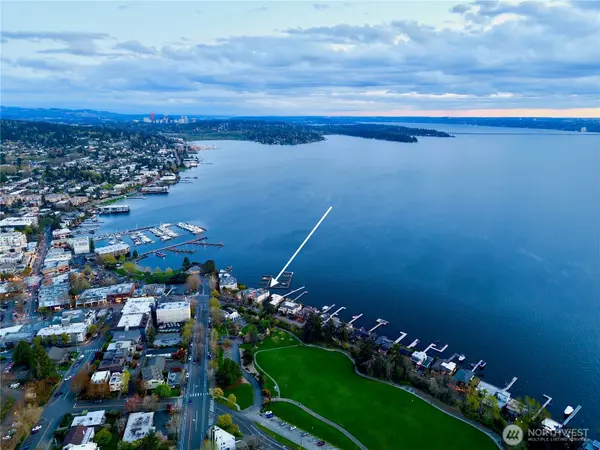 Kirkland, WA 98033,115 Lake AVE W #102
