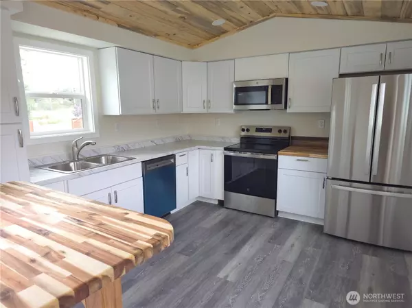 Seaview, WA 98644,1303 30th #23