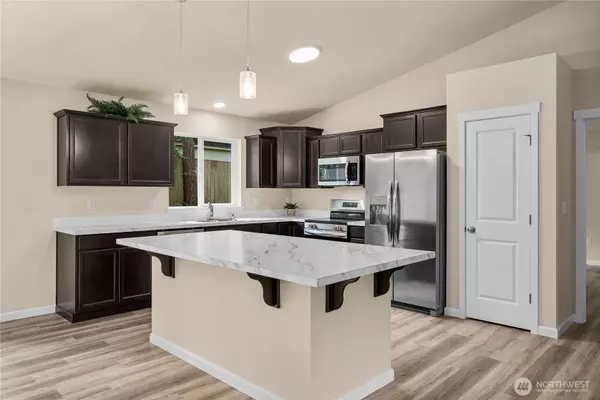 Yelm, WA 98597,17911 Clearland BLVD SE