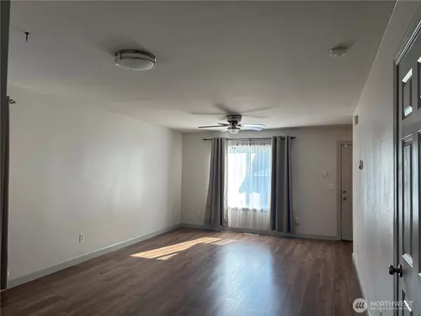 Olympia, WA 98512,6401 Brycen LN SW #B