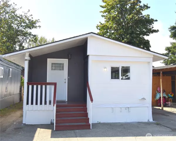 Kelso, WA 98626,214 Holcomb Ave. #T5