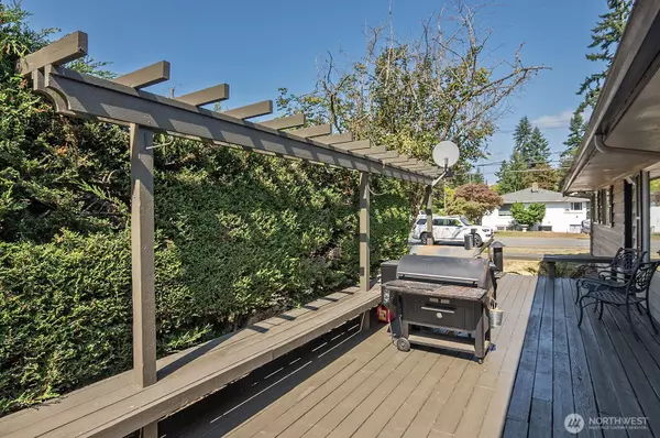 Burien, WA 98148,15002 4th AVE S