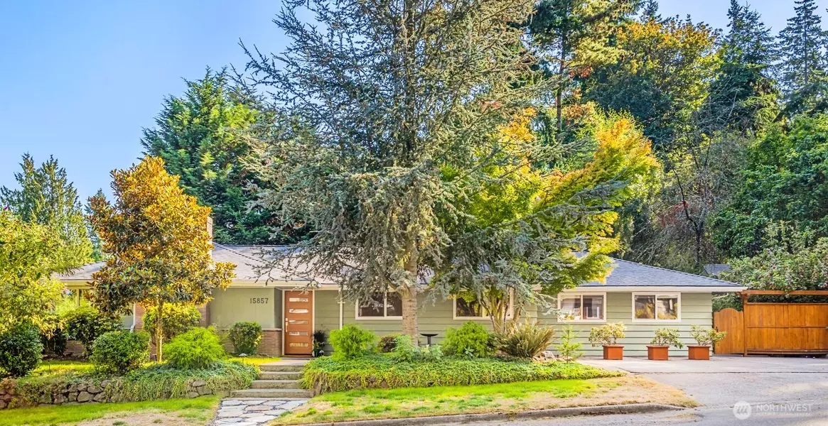 15857 35th AVE NE, Lake Forest Park, WA 98155