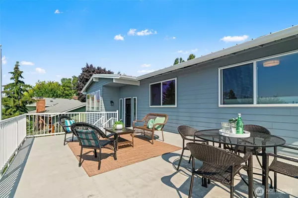 Edmonds, WA 98020,721 Elm PL W