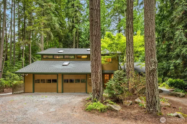 Bainbridge Island, WA 98110,13098 Manzanita RD NE