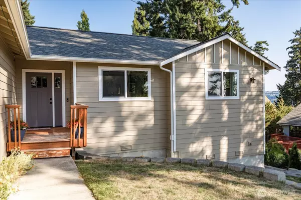 Oak Harbor, WA 98277,2030 Rockcress LN