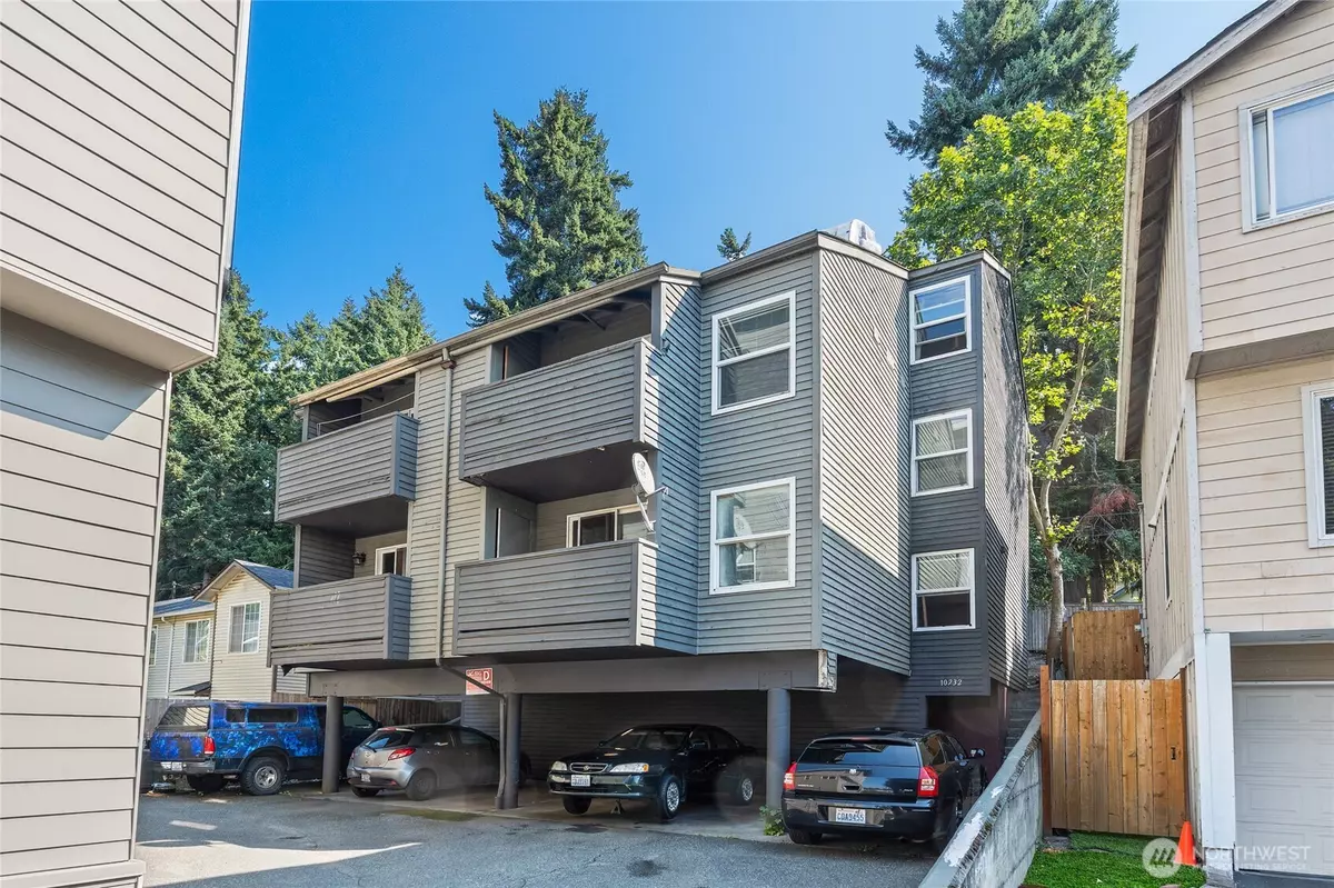 Seattle, WA 98133,10732 Stone AVE N #4