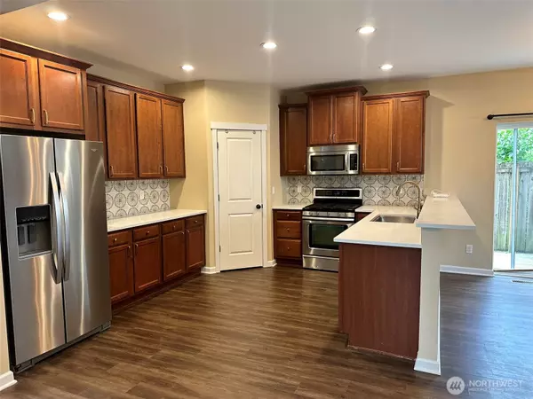 Renton, WA 98056,2126 NE 12th ST