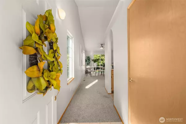 Lake Stevens, WA 98258,8229 1st ST SE