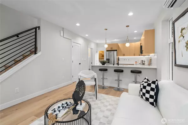 Seattle, WA 98106,9228 22nd AVE SW #B