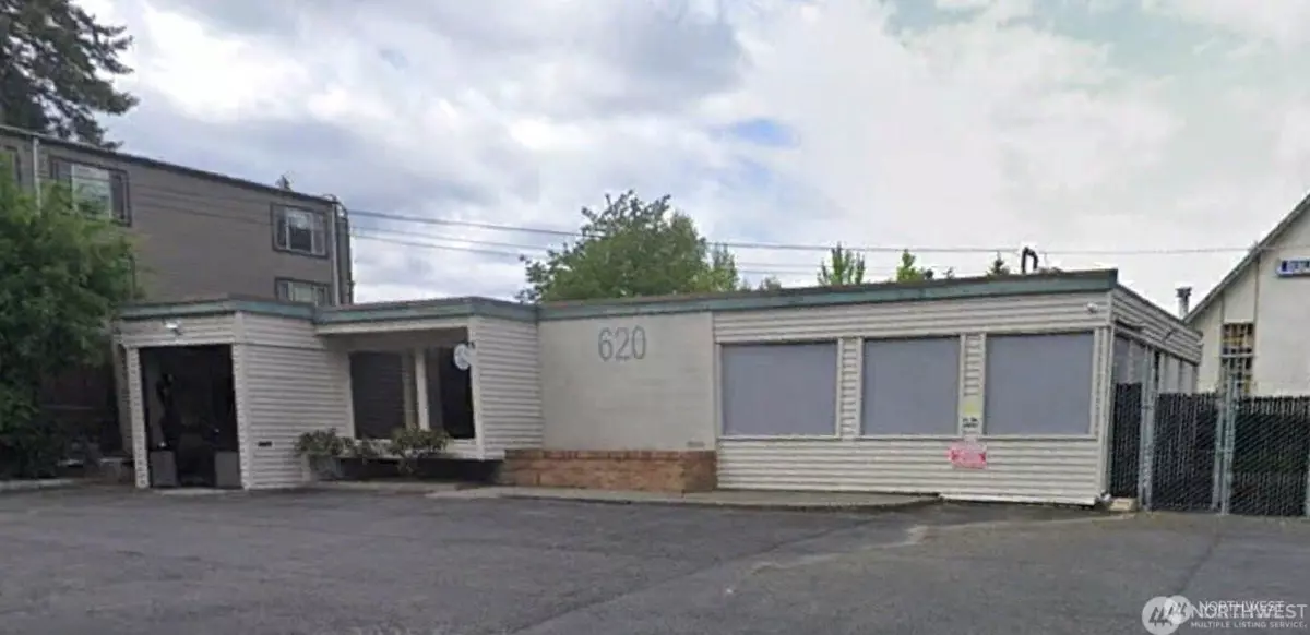 Burien, WA 98166,620 SW 150th ST