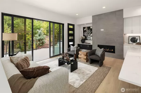 Bellevue, WA 98005,286 118th AVE SE