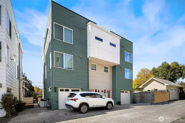 Seattle, WA 98117,8326 14th AVE NW