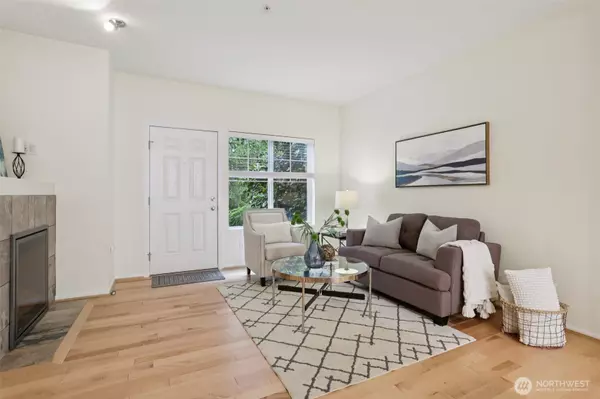 Redmond, WA 98052,10176 156th CT NE #102