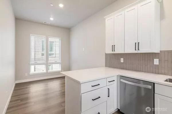 Seattle, WA 98178,12810 66th AVE S