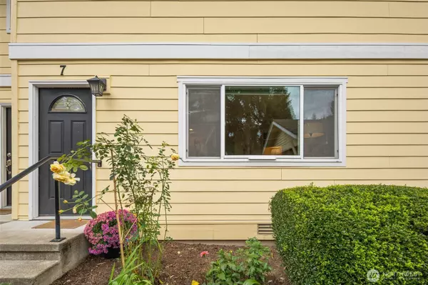 Bellevue, WA 98007,14606 NE 51st ST #C7