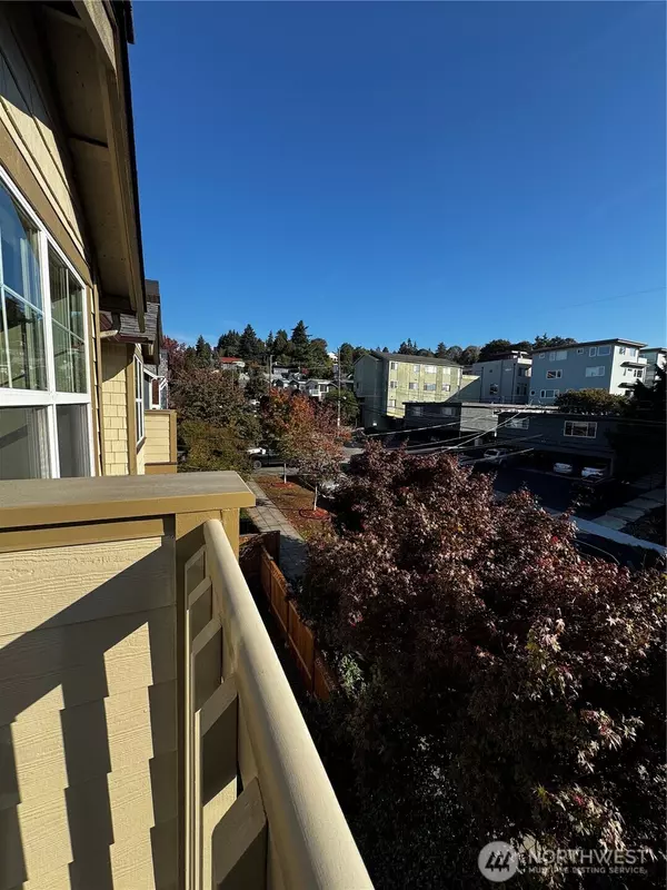 3631 Phinney AVE N #A, Seattle, WA 98103