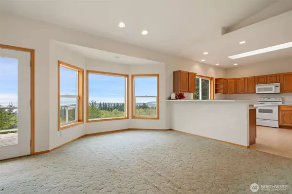 Sequim, WA 98382,753 Old Logging RD